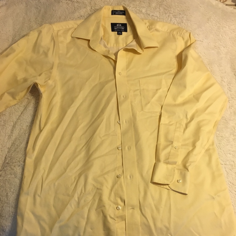 Men’s light yellow dress shirt